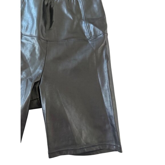 WILFRED FREE Aritzia Leatherette Bike Short Size XS - Picture 6 of 7